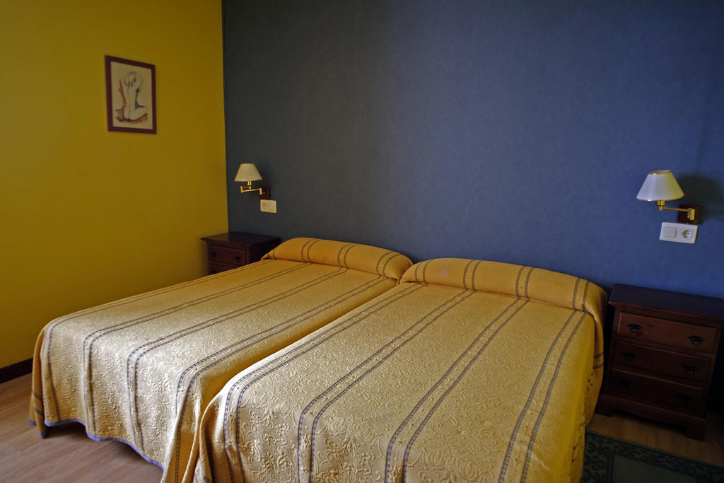 El Franco La Rectoral De San Juanゲストハウス 部屋 写真